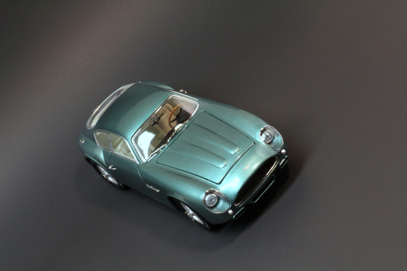 Illustration for article titled 1:18 scale Aston Martin DB4 Zagato by Whitebox